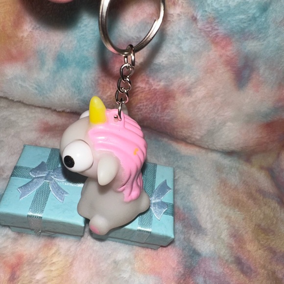 1 of a kind 🦄 ~ traveling unicorn! - Picture 6 of 6